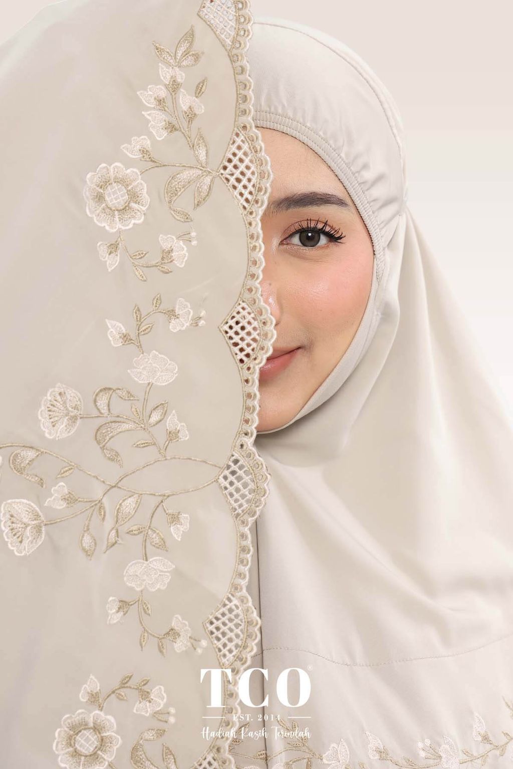 07_Telekung TCO Windy Luxe Hazel Wood
