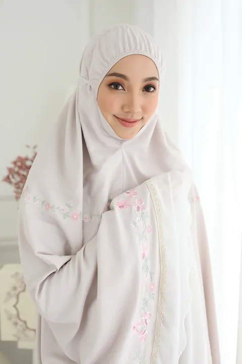 29_Telekung Fleur Blossom in Soft Nude.JPG