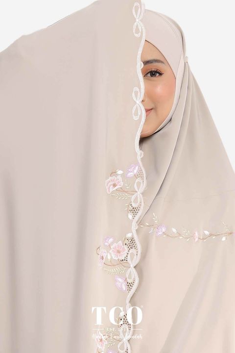 05_Telekung TCO Blossom Luxe Hazel Wood