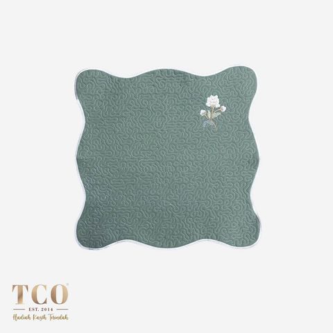 01_TCO Camellia Mini Sajaddah Moss Sage