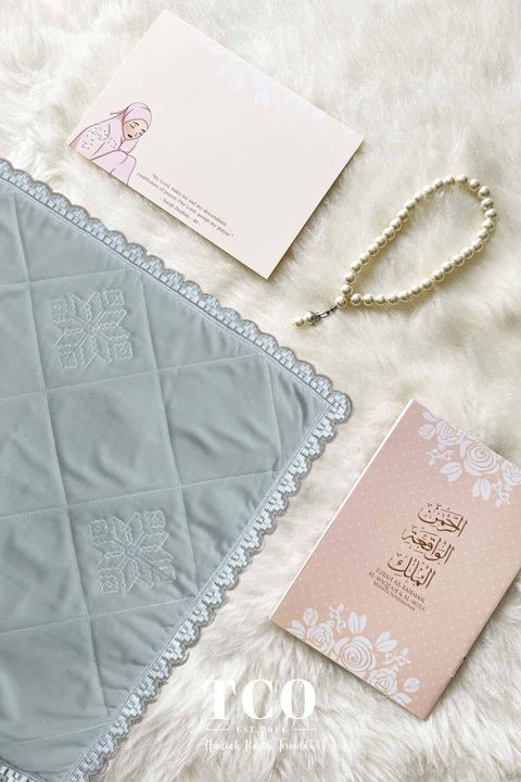 03_TCO Tatreez Mini Sajaddah Pale Olive