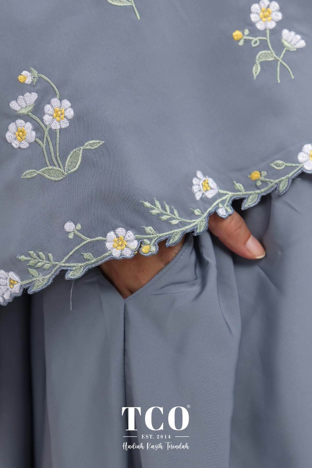 06_Telekung TCO Daisy Luxe Icy Gray