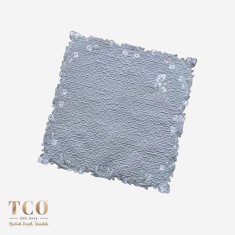 01_TCO Tulip Mini Sajaddah Grayish Blue