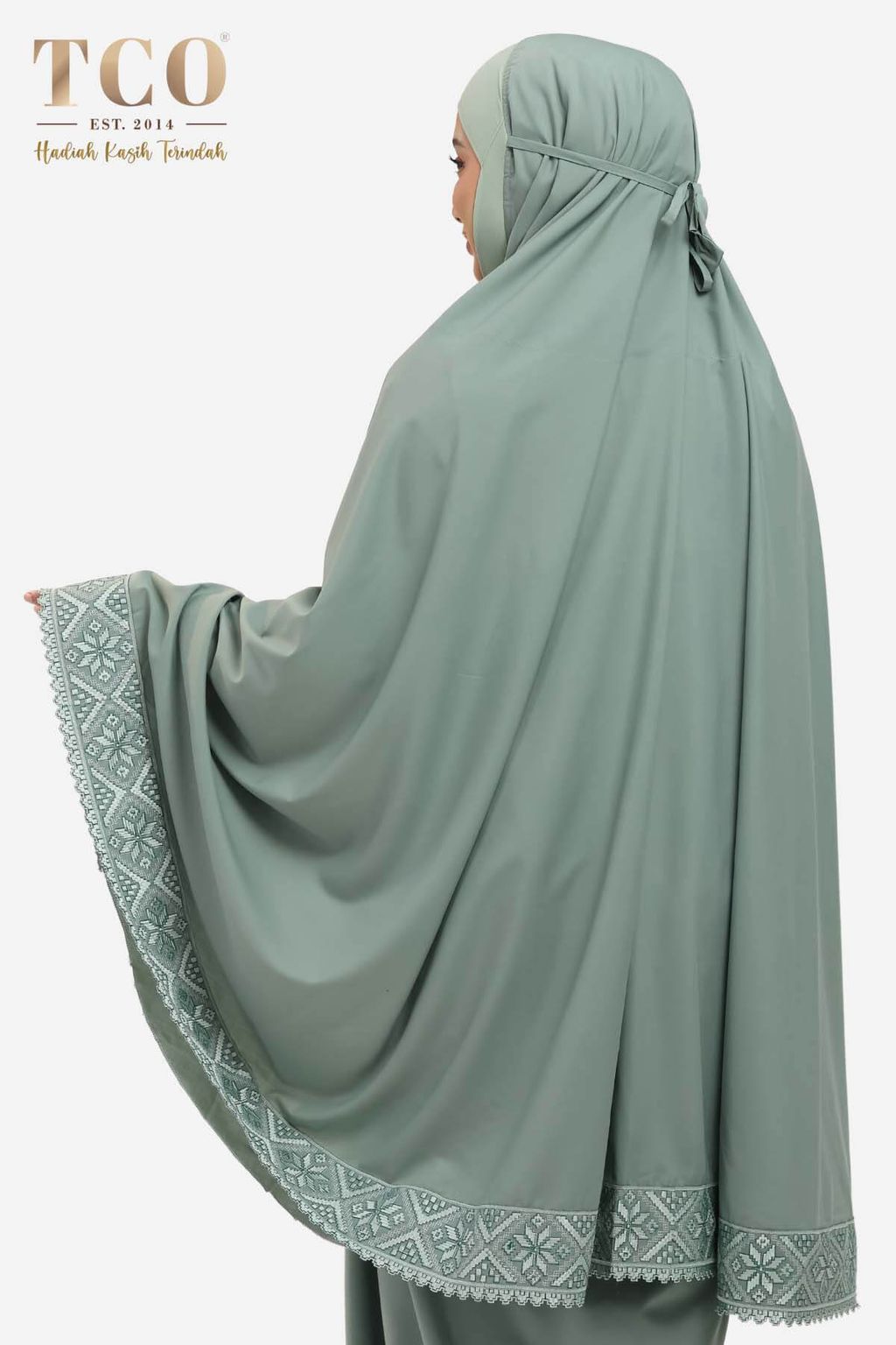 03_Telekung TCO Signature Tatreez Moss Sage