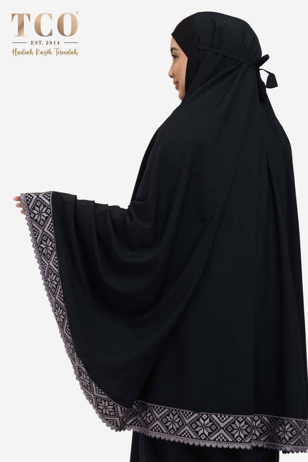 03_Telekung TCO Signature Tatreez Midnight Black