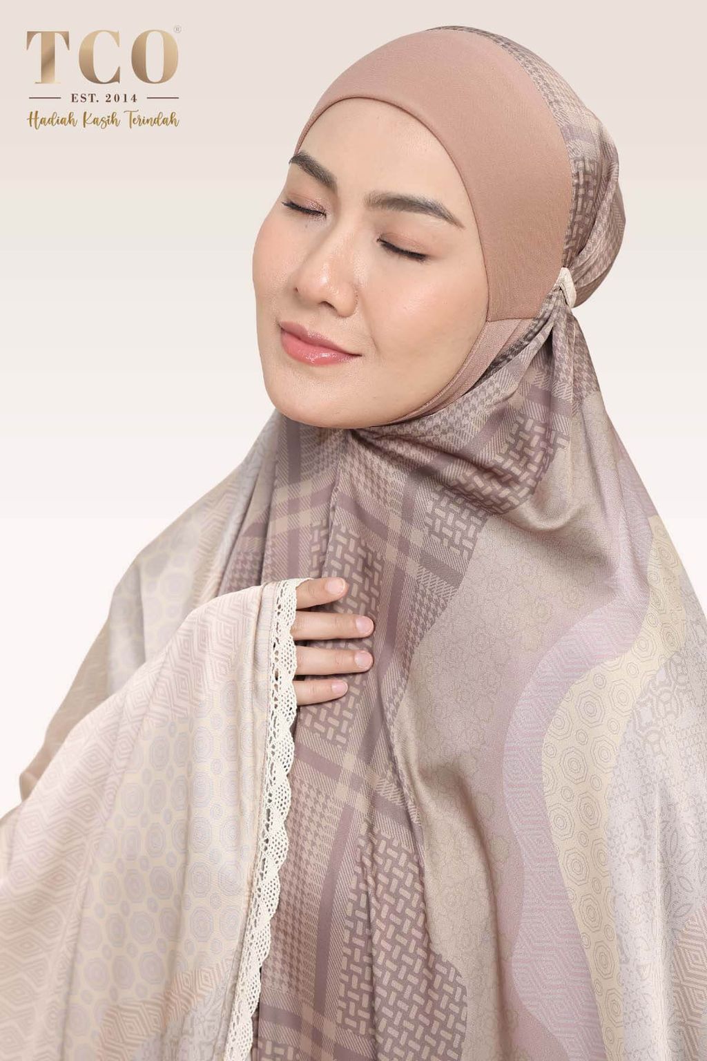 02_Telekung TCO Travel Ezi Linea Sandy Brown