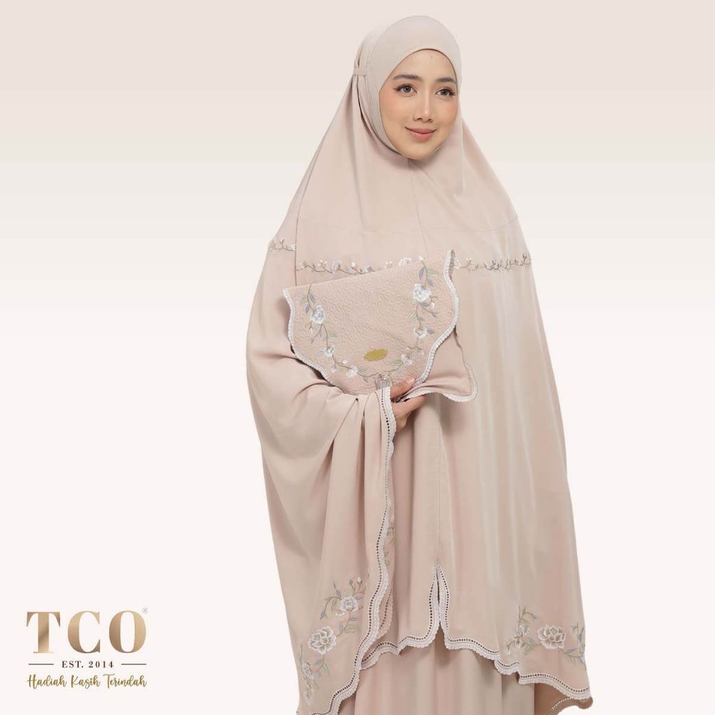 01_Telekung TCO Kameela Luxe Almondy Latte