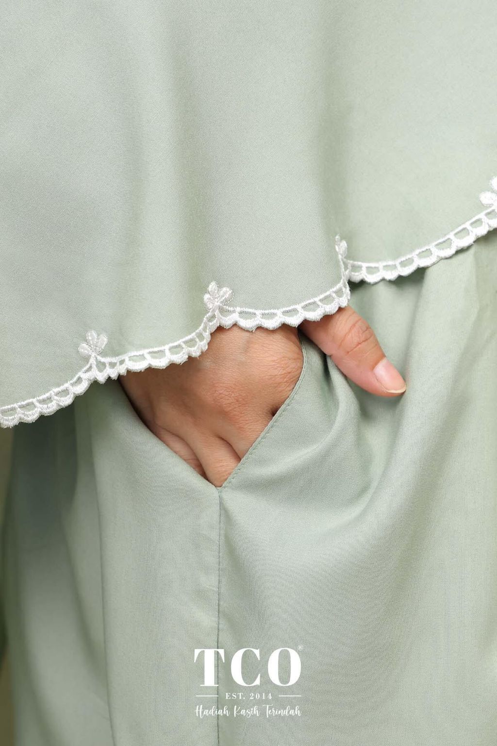 06_Telekung TCO Pearl Ratna Serene Green