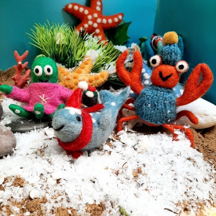 handmade_felt_christmas_humpback_whale_timmy_tentaclaus_sammy_snowcrab