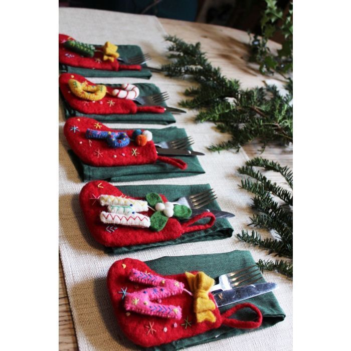 handmade_felt_alphabetic_stockings_location_1