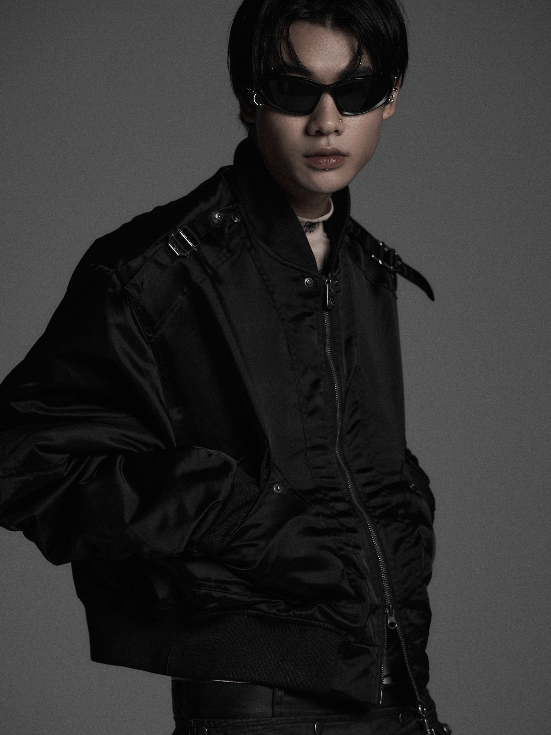 ROSEN KREUZ】CROPPED 2WAY FUR HOOD MA-1 (2 color