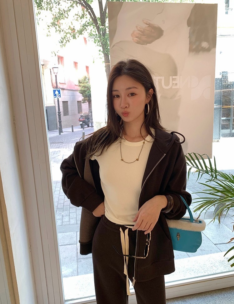 image_AE442BC0-BBDC-4E9B-8DA9-C0721DFC9D7C_1746456852