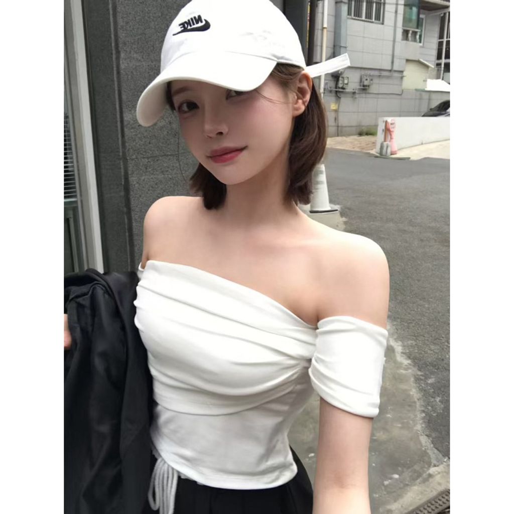 tw-11134207-7rbkd-majmjnkiui5y7b