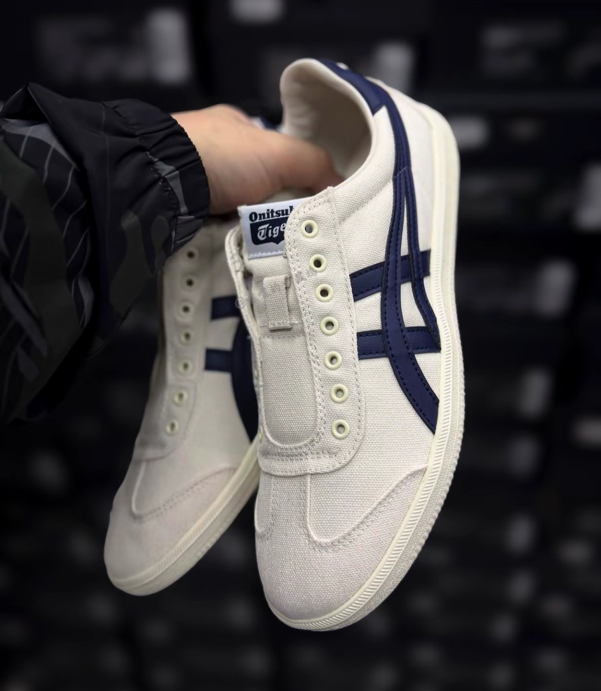 清水 4-786-04 クールインキュベーター(高精度モデル) 383L CIH-383