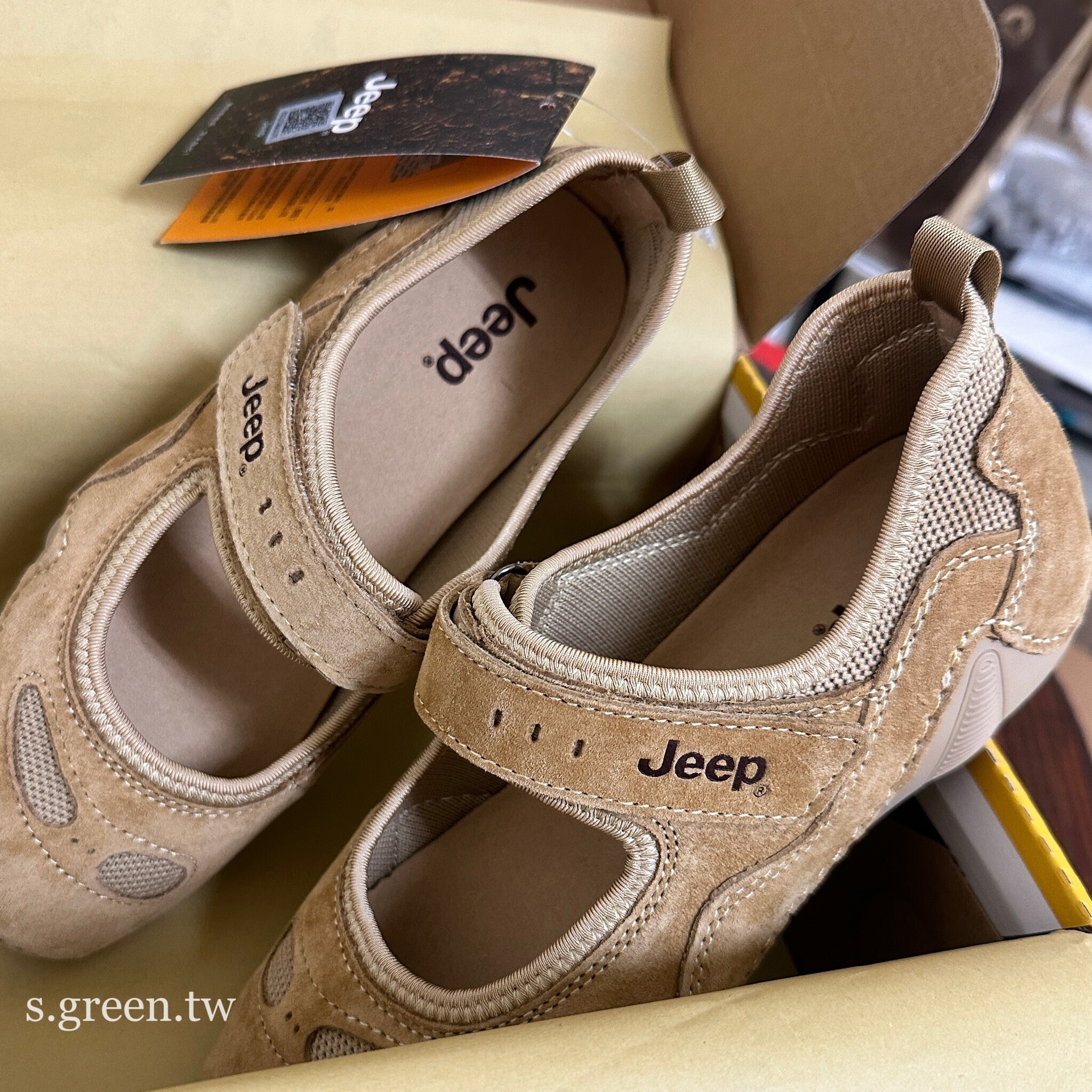 7803E2BA-546E-46BD-B8BB-191AB265AC8B