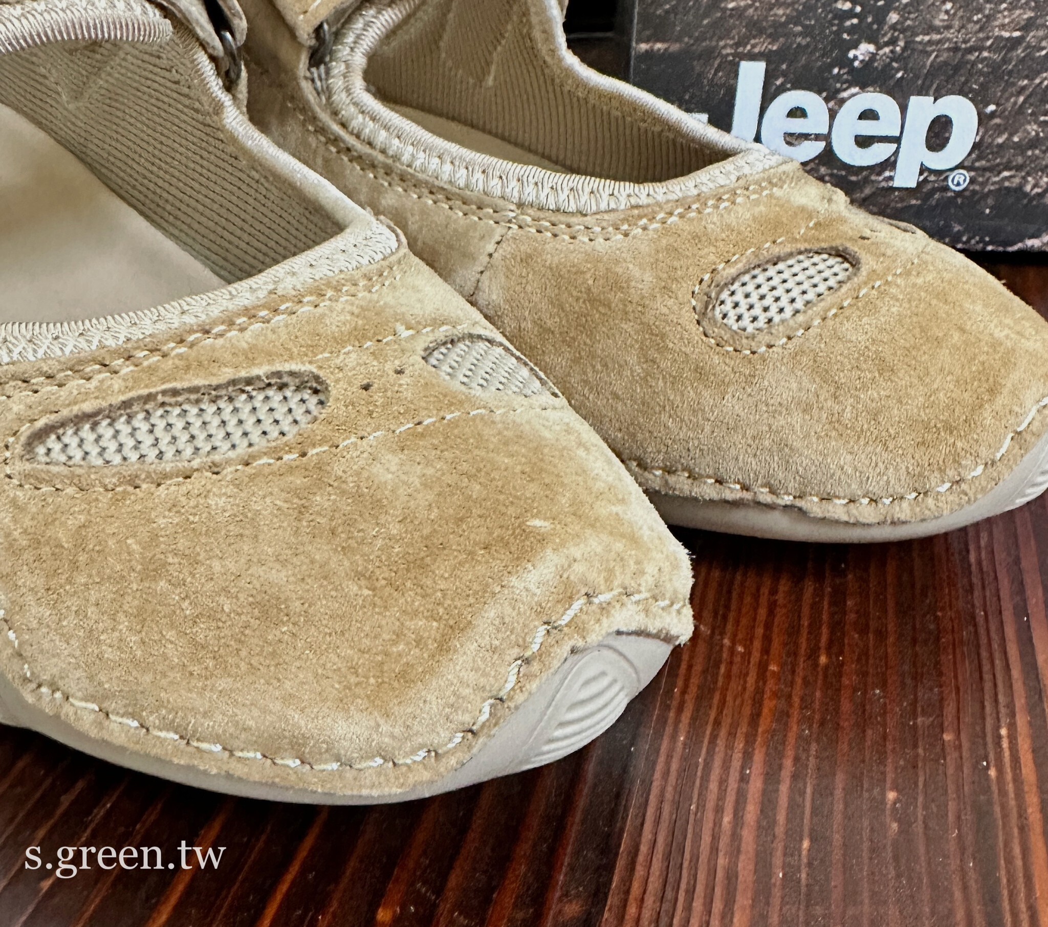 31703C4B-005C-4782-8AE8-91260024BF5F