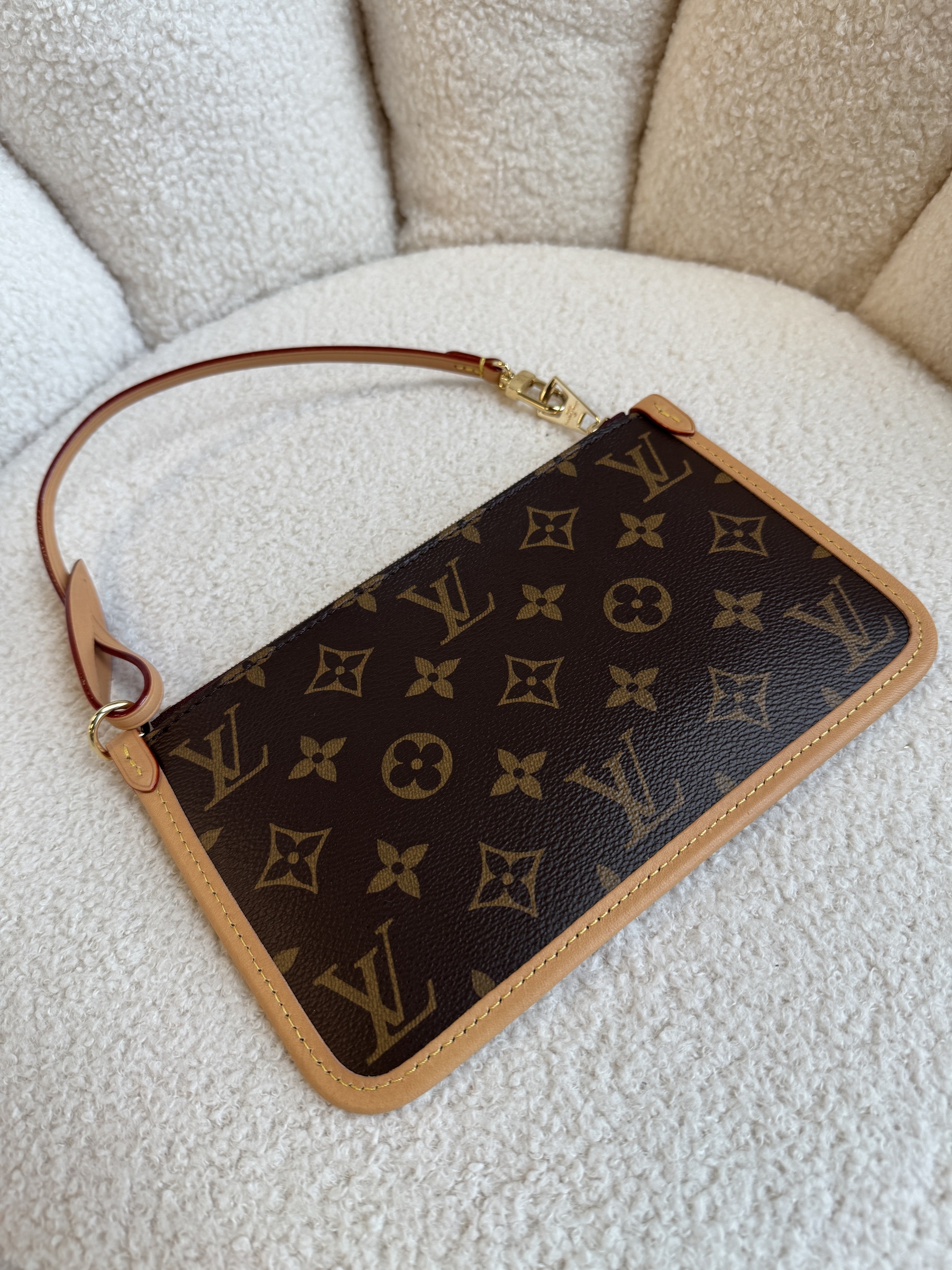 image_966198BF-3F70-433E-ADEE-A7966E36AC91_1760081023