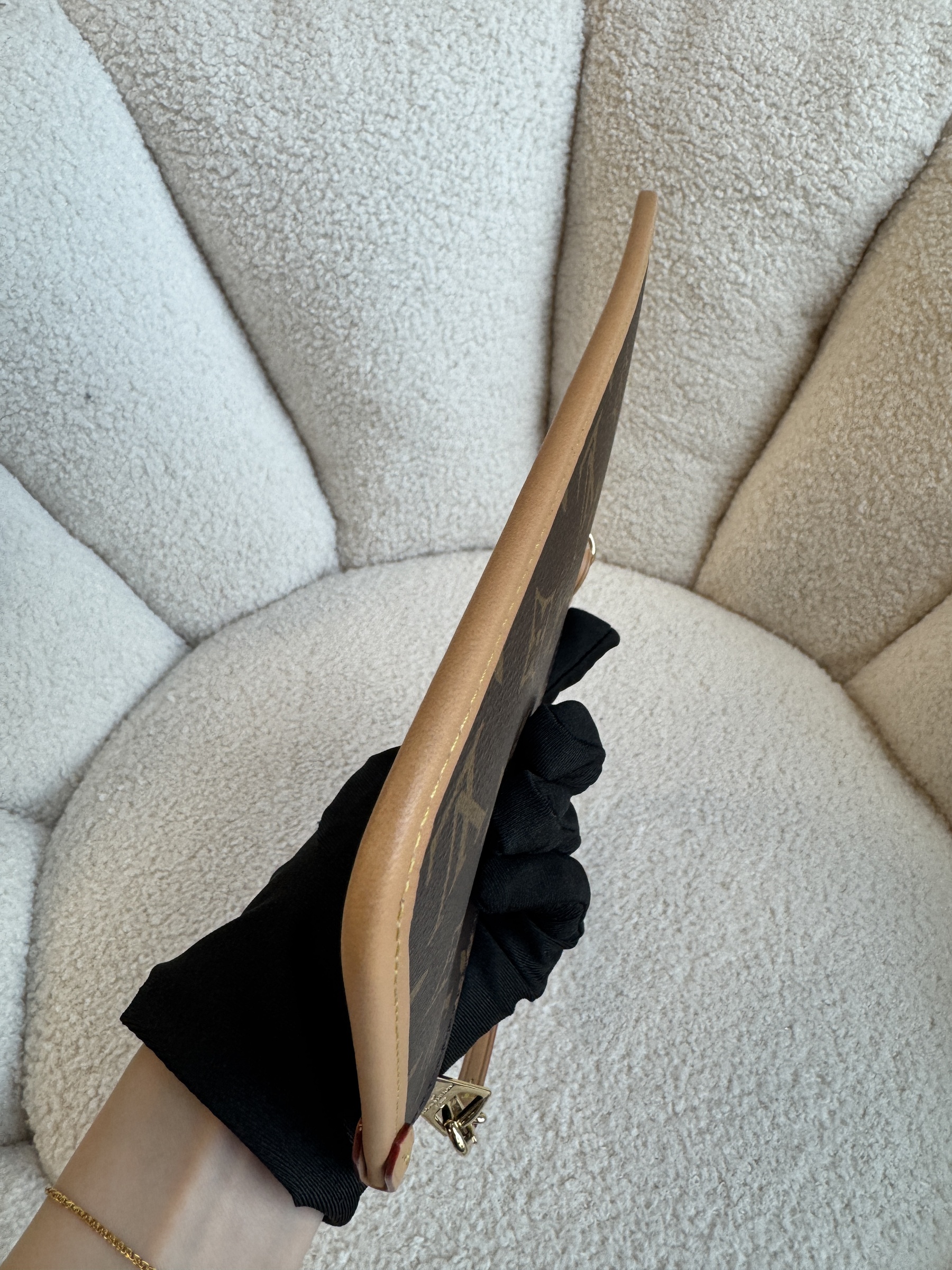 image_B45A8D3B-FE79-4AE2-B3E8-3AC30228C26A_1760081023