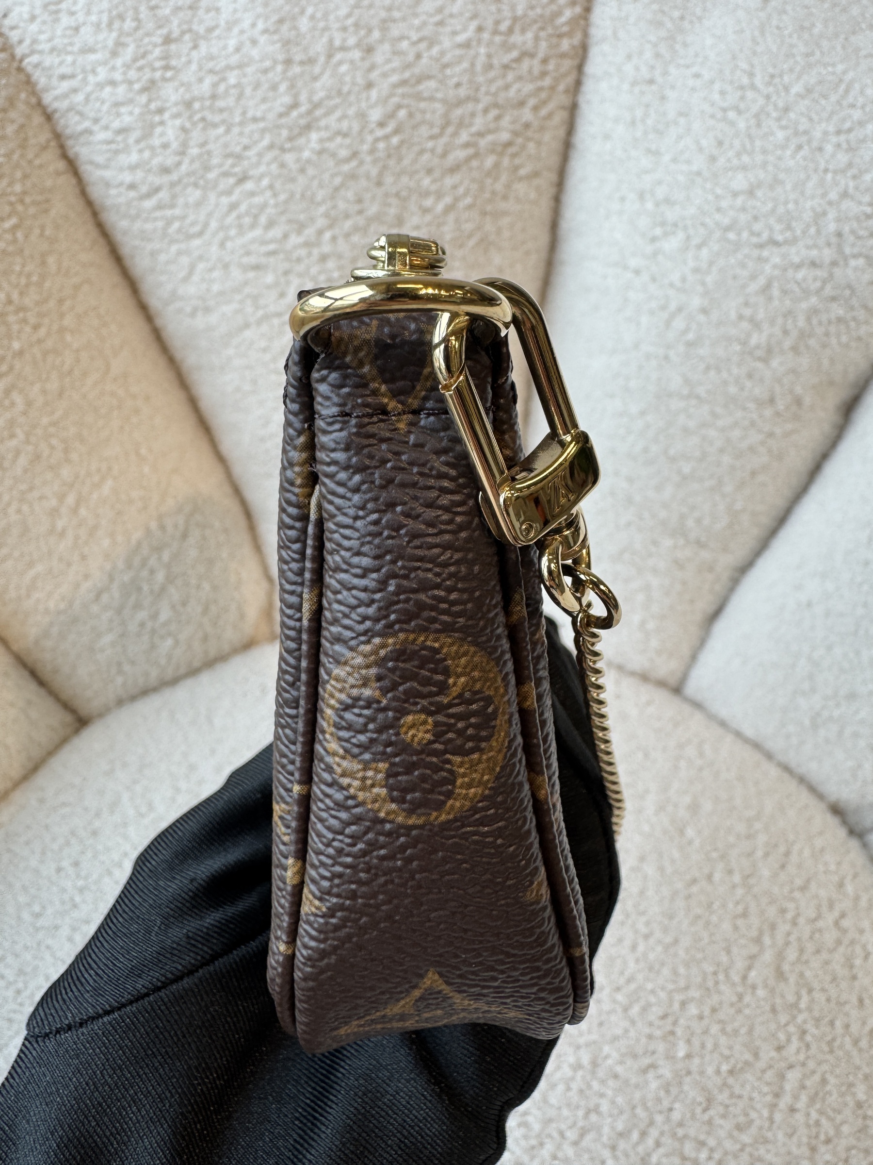 image_C016BBD5-542E-43AD-B7E3-9C7E56EFED42_1765785062