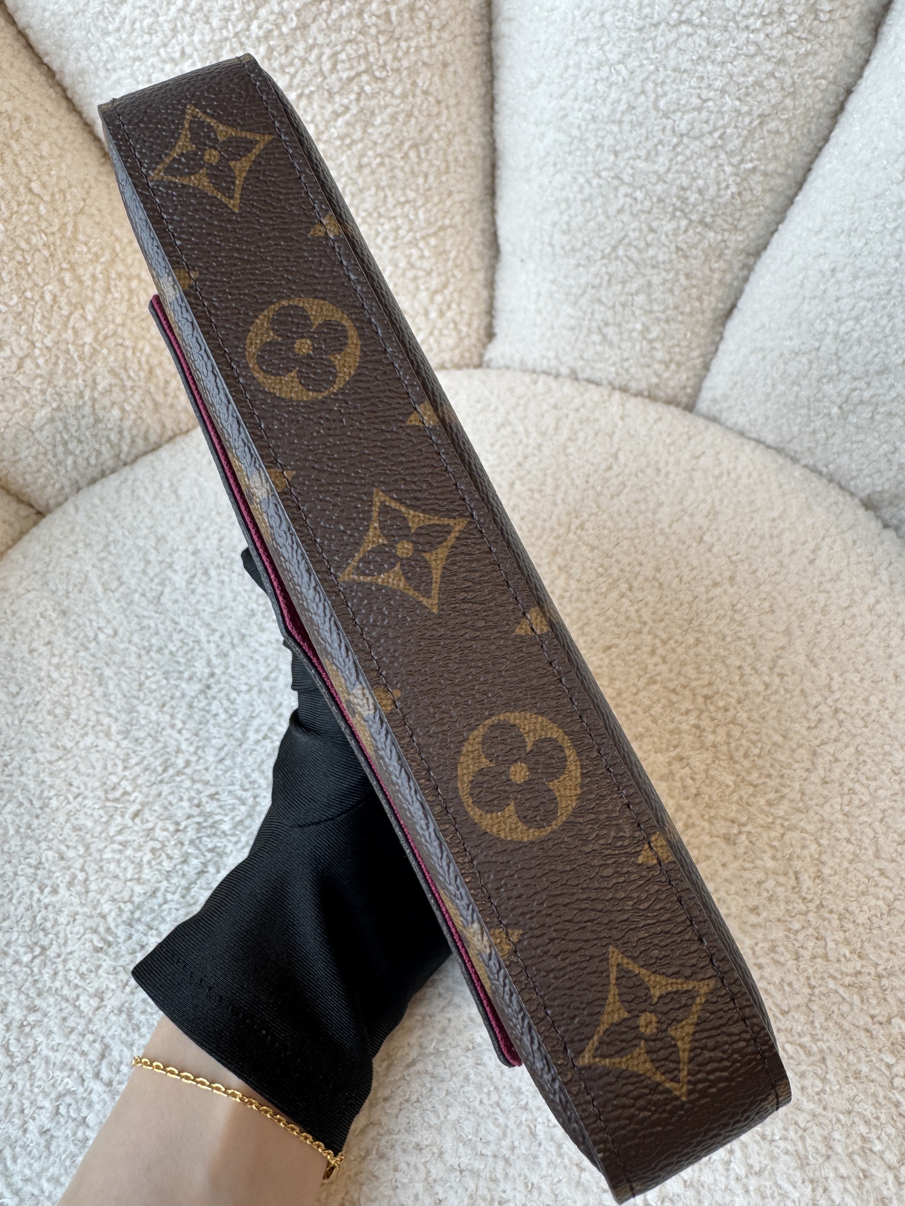 image_4A559160-CF1B-4E0C-895E-FB21C0C593D3_1765785213