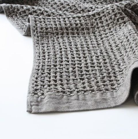 03281008_6604c301e901f