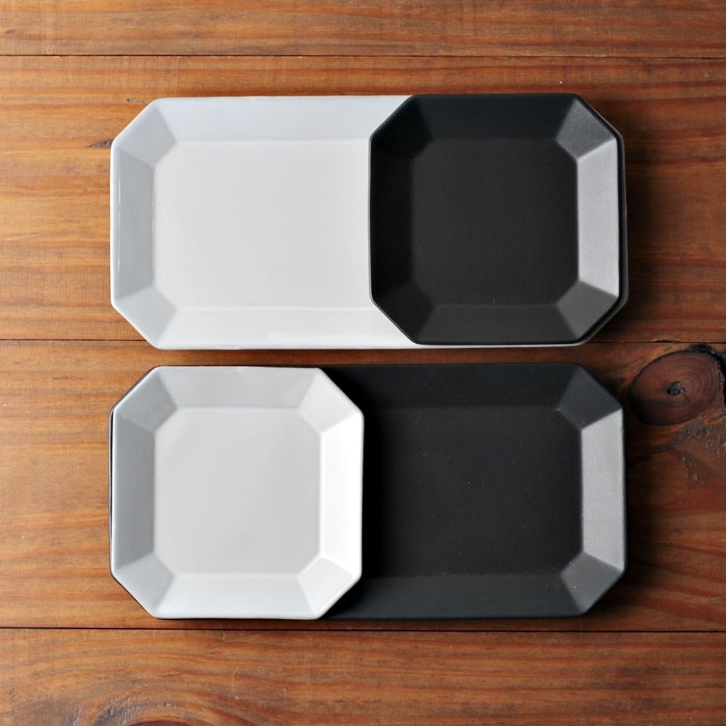 tw-11134207-7rash-m0v4q18jptcj12