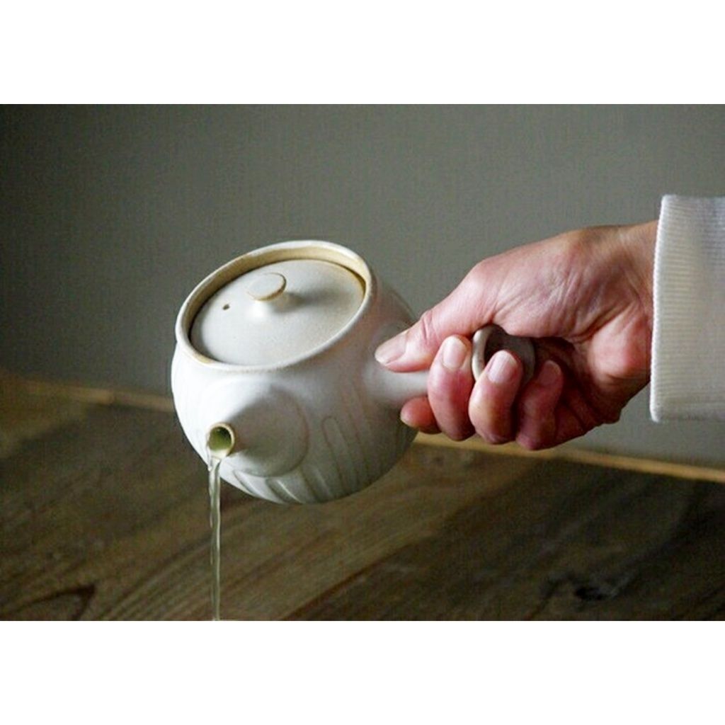 tw-11134207-81ztf-mhssm6fyh34479