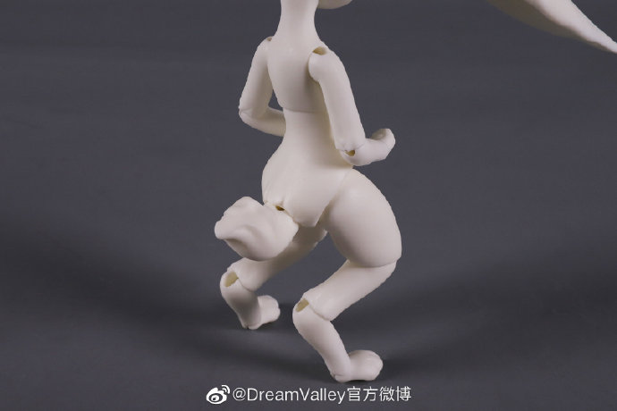 b4c6fa27gy1ghyblebm1cj21900u01kx