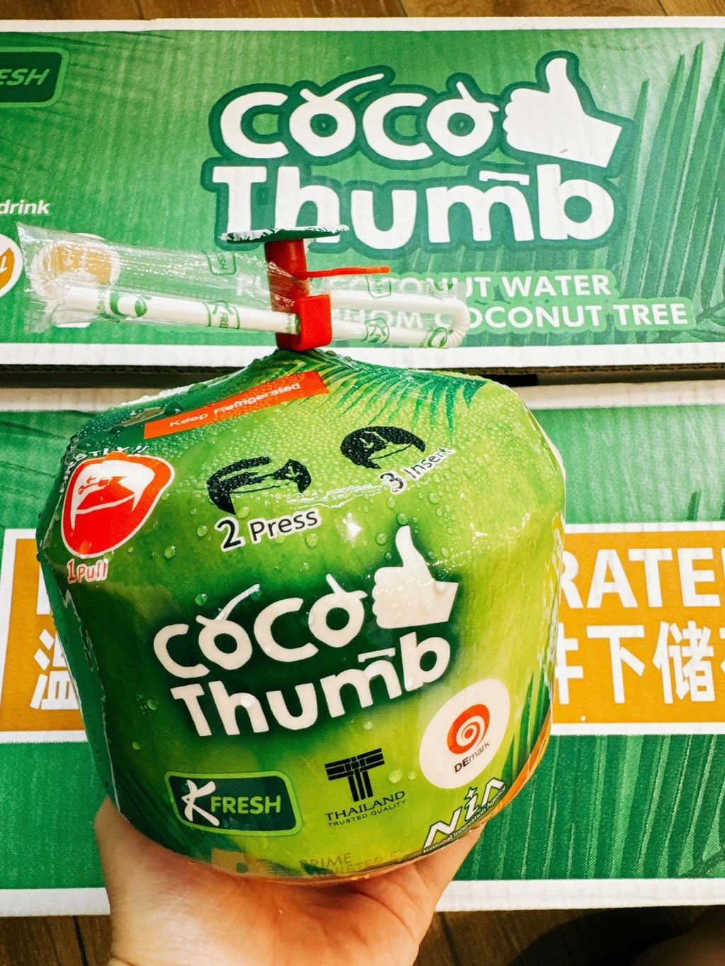 🇹🇭泰國Coco Thumb 酷可椰 易開香水椰子(附吸管）🥥
