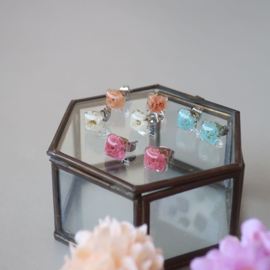 A5FBFECE-D81A-4C40-9F74-B872AA1D7311