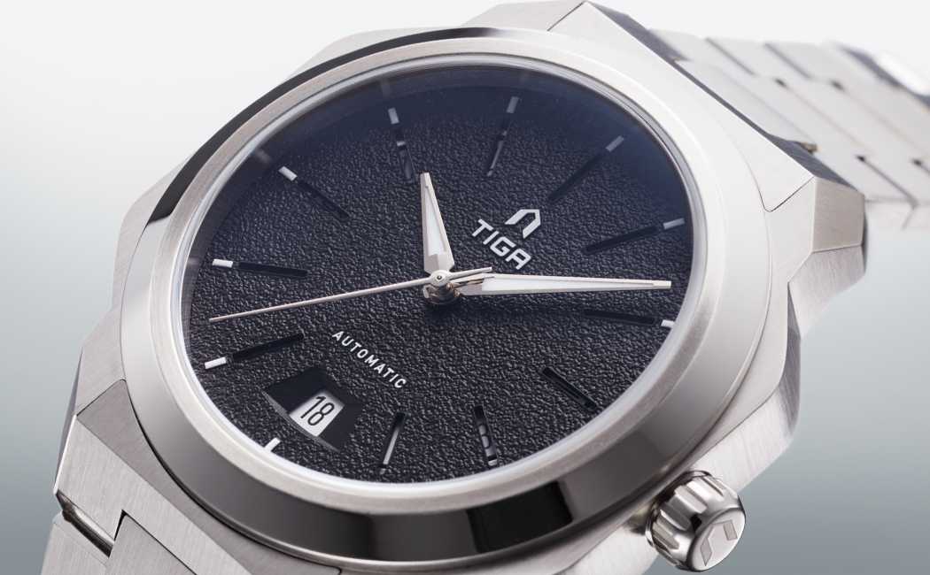 tiga-sigmadc-dial-s01