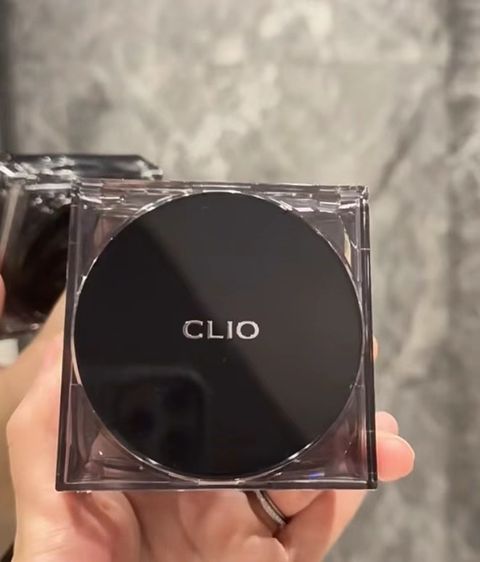 clio black_2