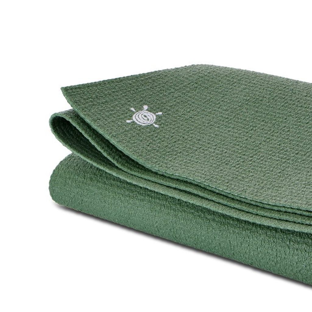 kurma_yoga_mat_fold-n-flow_moss_folded-768x768