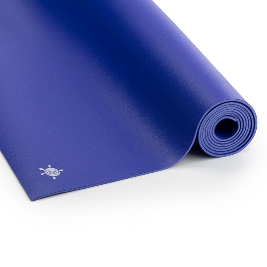 kurma_yoga_mat_geco-lite_pinnacle_rolled_LRS-768x768