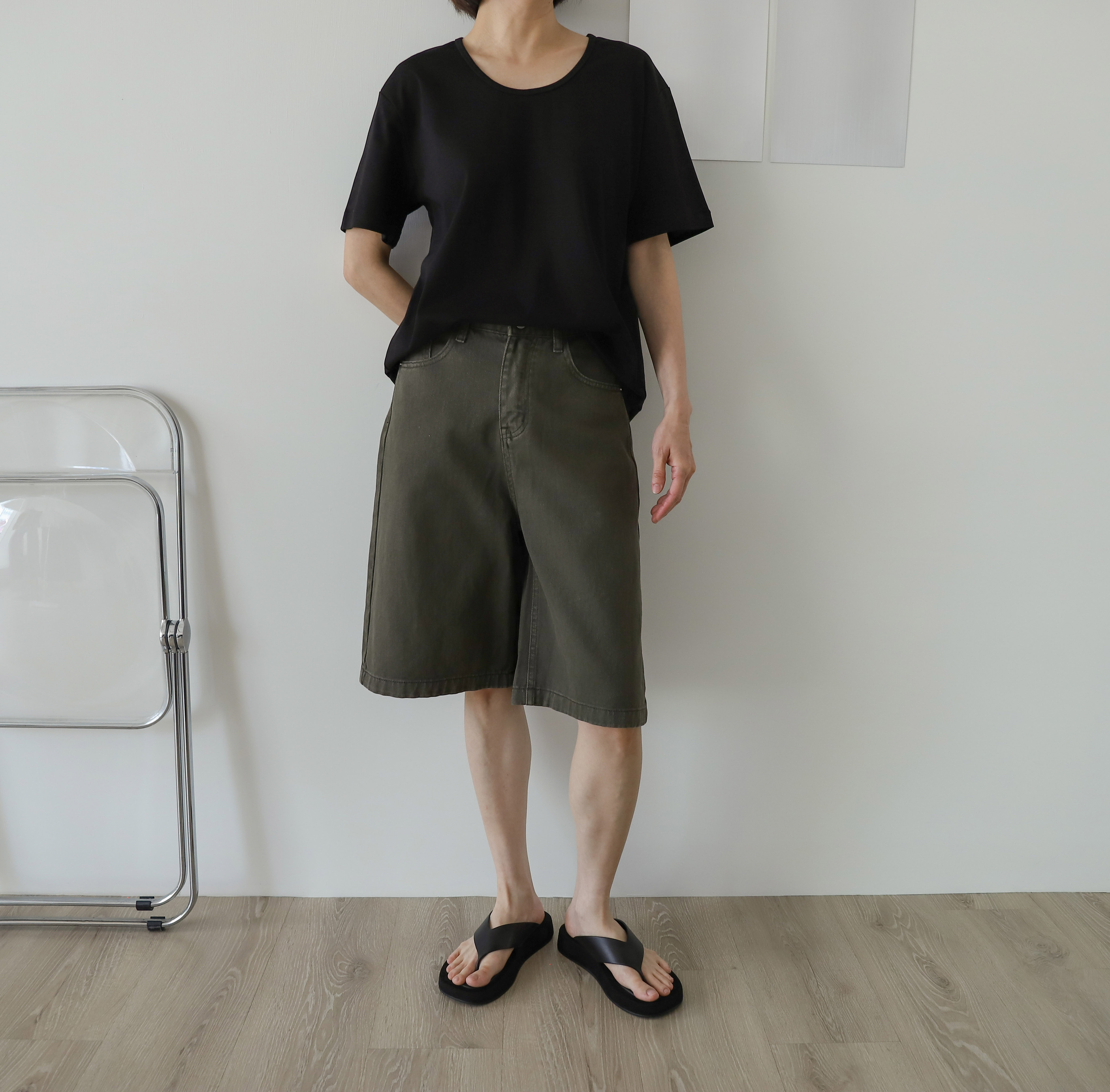093