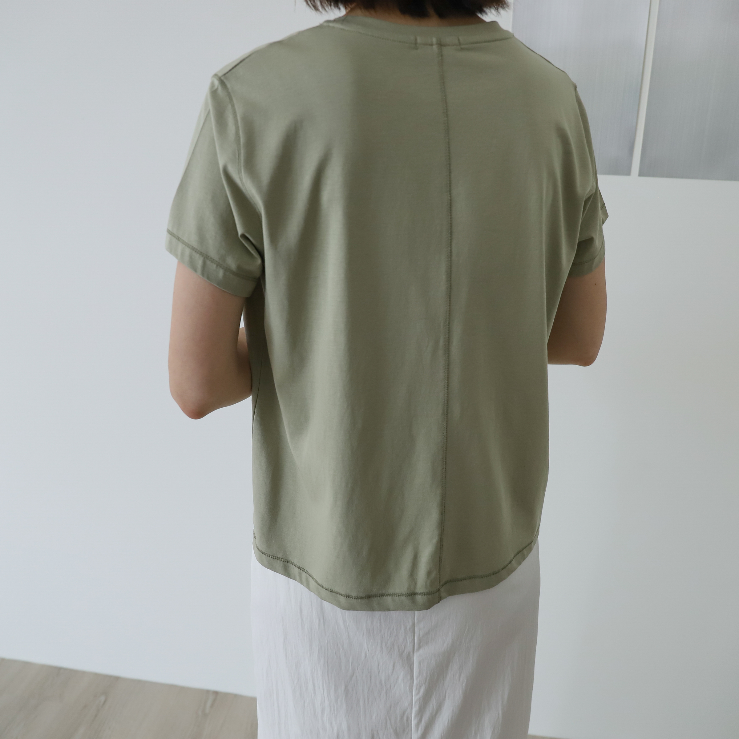 025