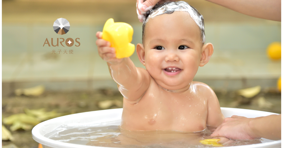 How Old Is Old Enough to Use a Bathtub for a Baby?