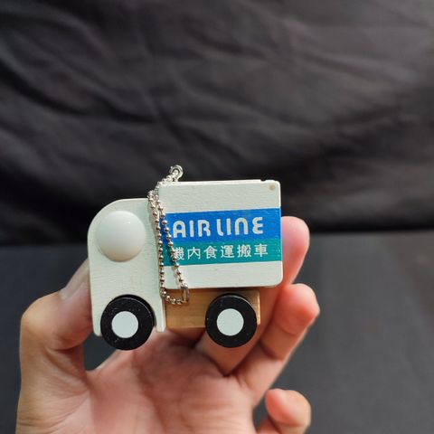 410532594