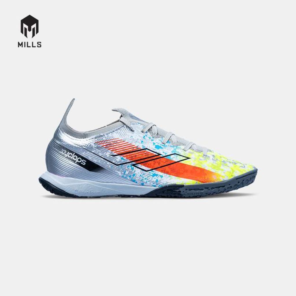 brd-13834_mills-sepatu-futsal-xyclops-speedfreak-in-silver-black-rgb-9401220_full01-a58e9443
