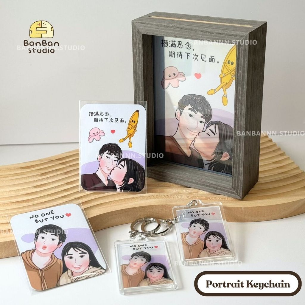 Frame & Keychains (4)