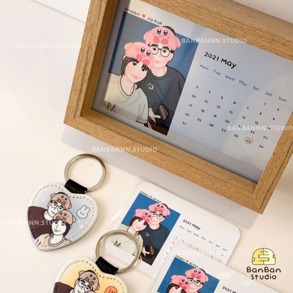 Frame & Keychains (2)