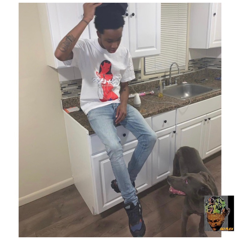 tw-11134207-7qul4-lggggzg7mpdt46