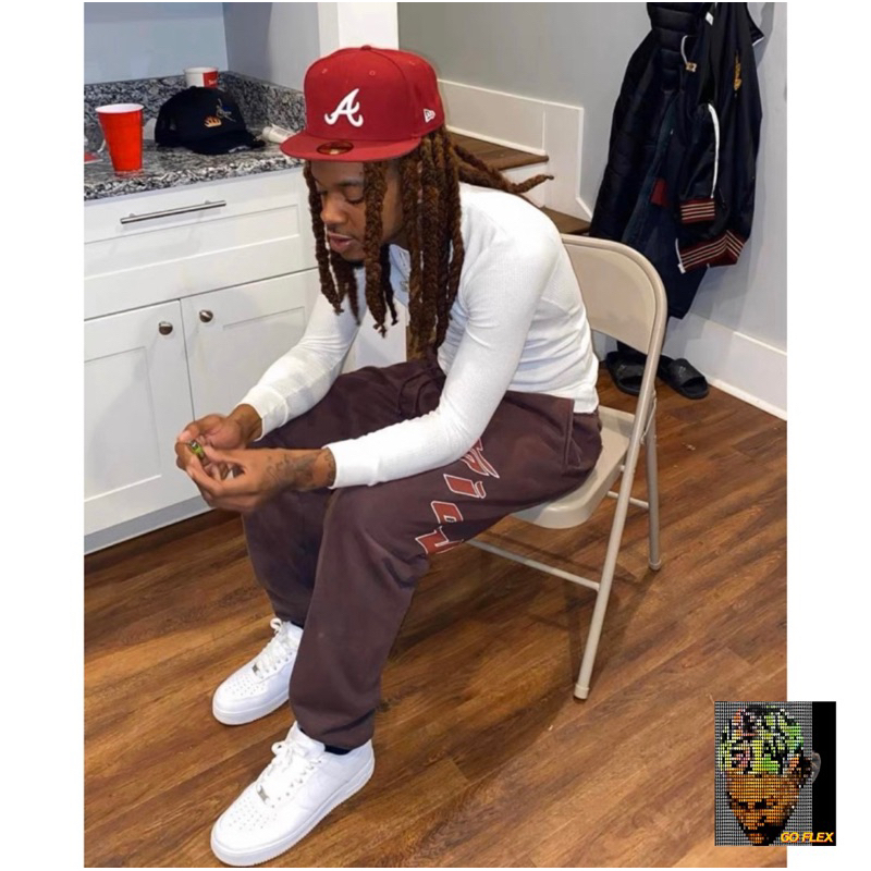 tw-11134207-7qul6-lgul0ynja42x90