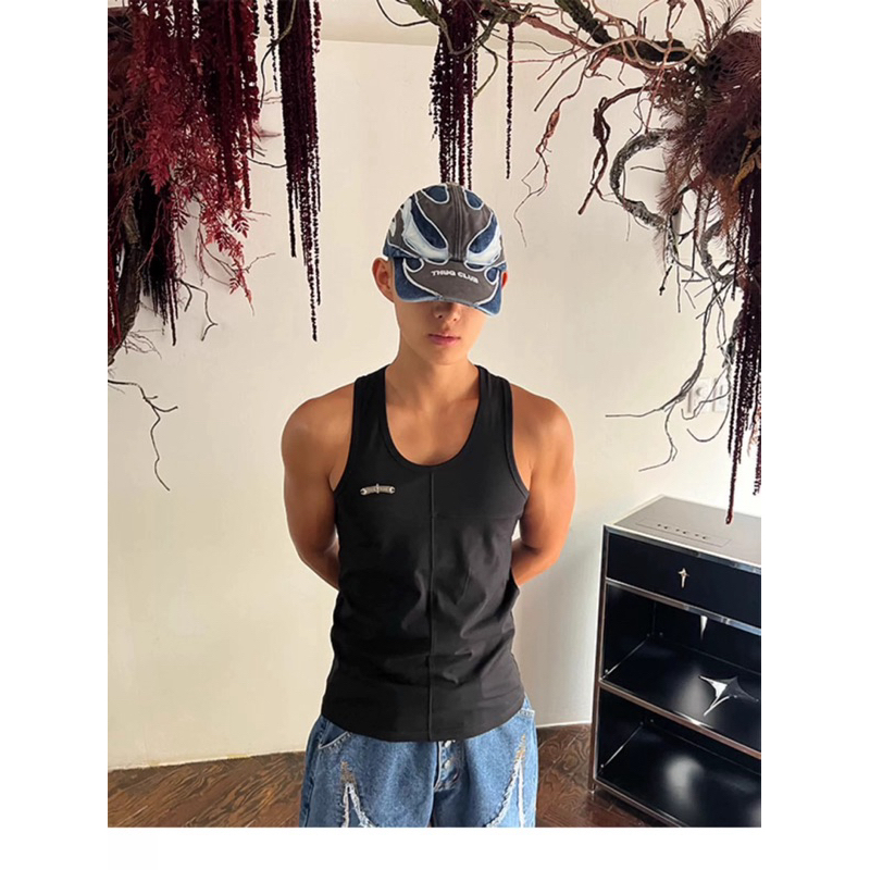 tw-11134207-7rasf-m0jt3gtegoh391