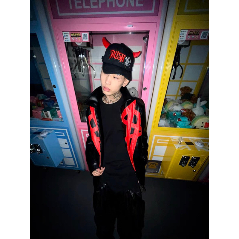 tw-11134207-7qul3-lexvvmsl58of7d