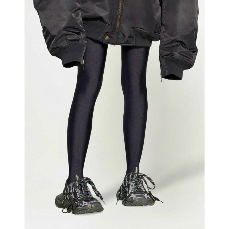 tw-11134207-7r98q-lrvaflhm0b9k7b