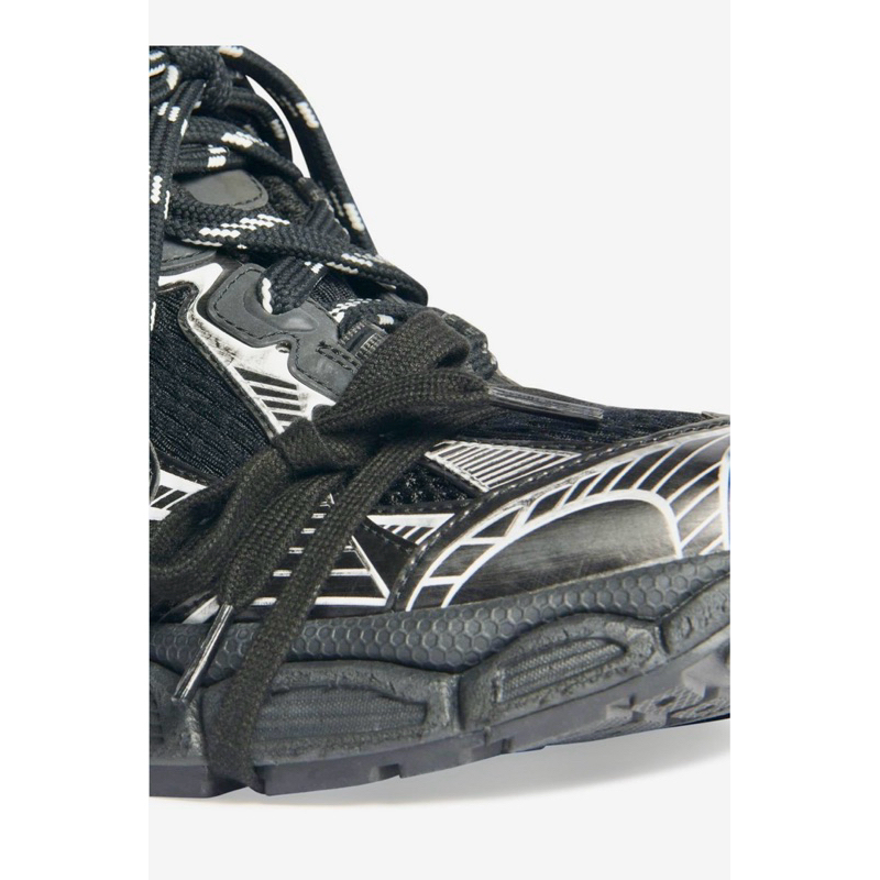 tw-11134207-7r98z-lrvaflhlyw9ec9