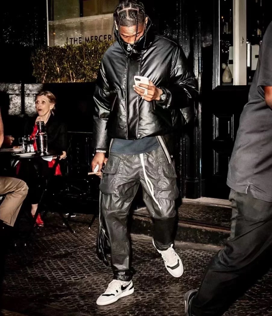 image_12B4636A-945D-4462-A50B-70B2345944A7_1764623373