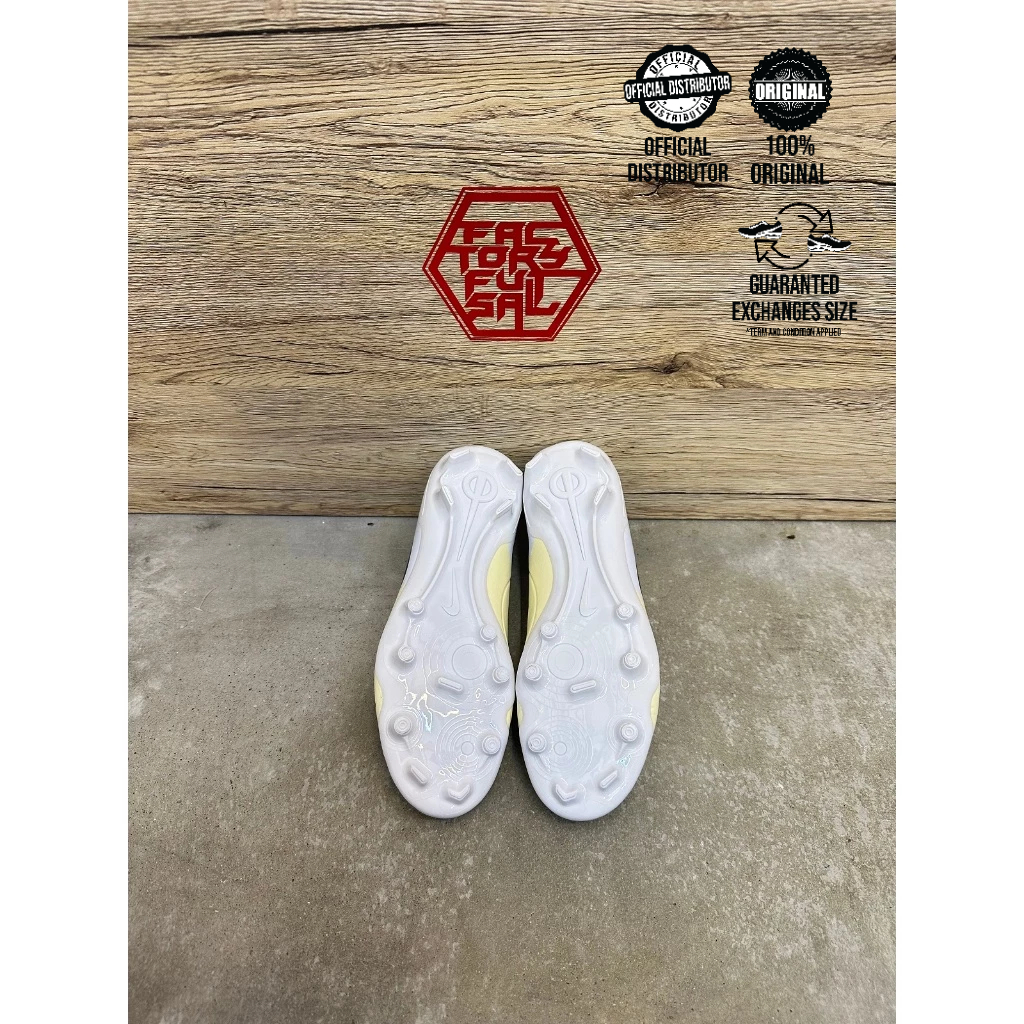 DV4344-700) 100% ORIGINAL NIKE TIEMPO LEGEND 10 CLUB FG/MG - CREAM