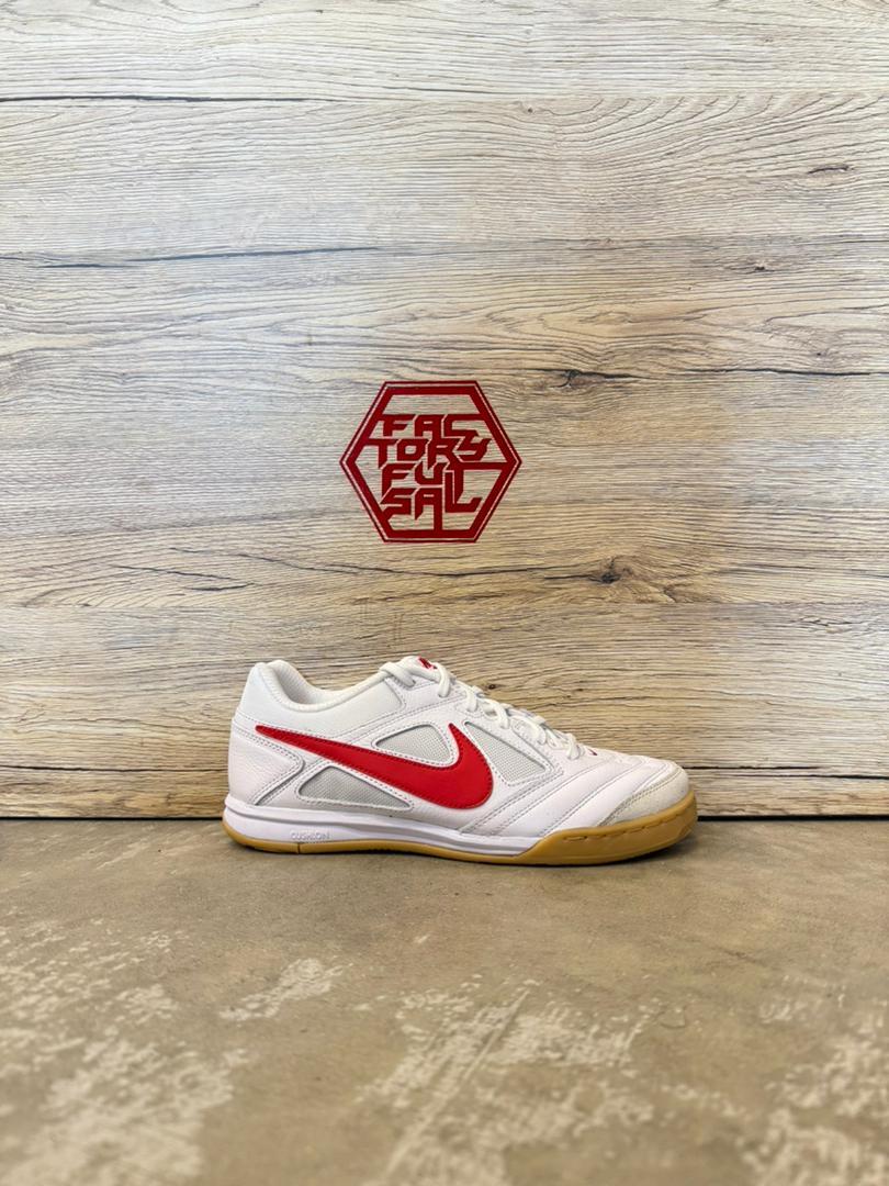 kasut futsal nike gato